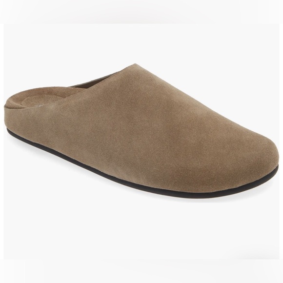 Jeffrey Campbell Content Slide - Picture 3 of 7